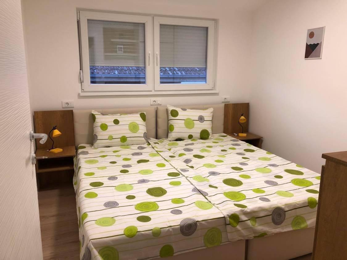 סטרוגה Apartment N & N מראה חיצוני תמונה
